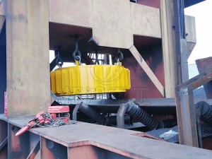 電磁圓盤除鐵器，電磁懸掛除鐵器，電磁除鐵器使用現場